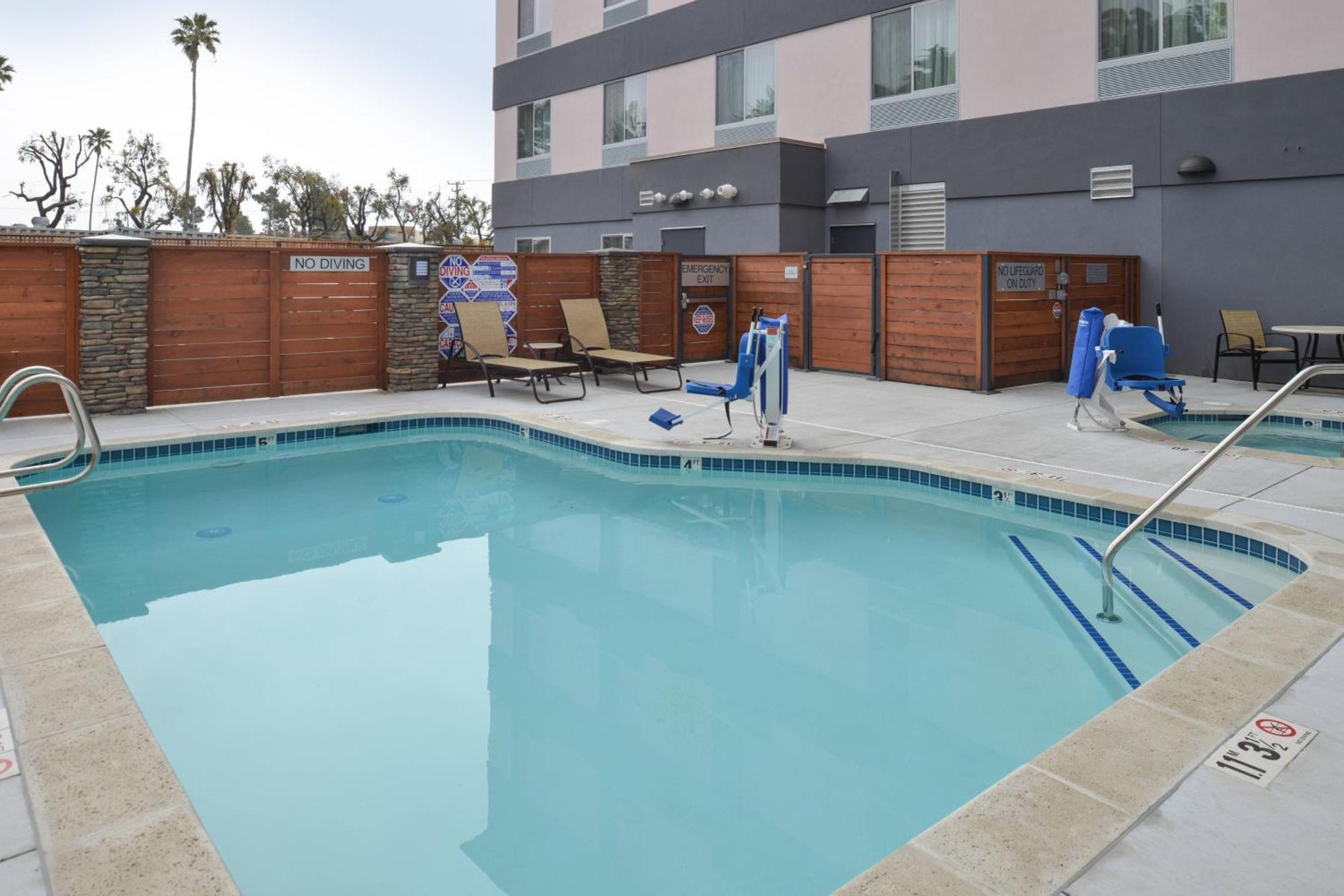 Fairfield Inn & Suites By Marriott Santa Cruz Eksteriør billede